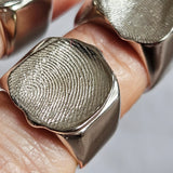 LOVE PRINT SIGNET RING II